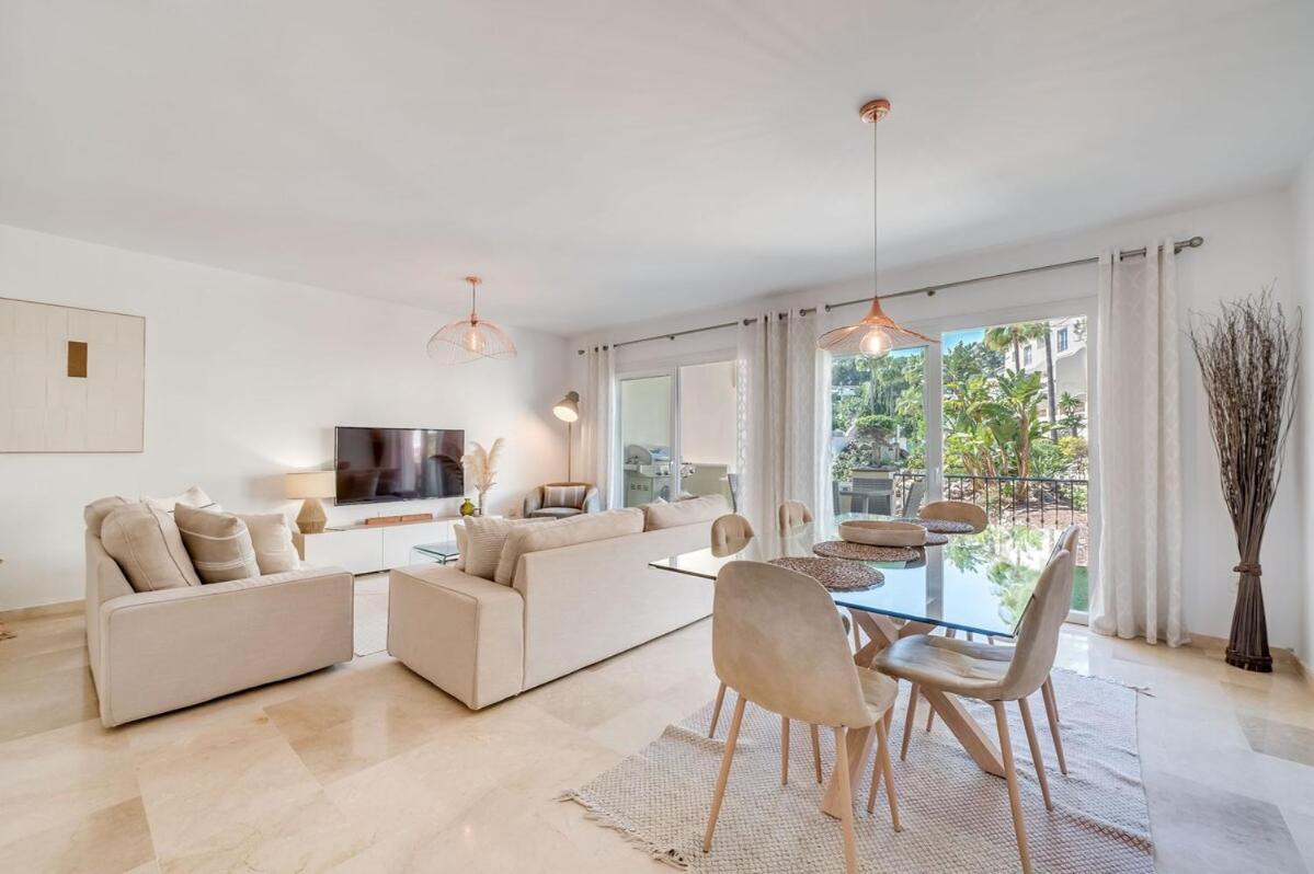 New Spacious Townhouse In Marbella