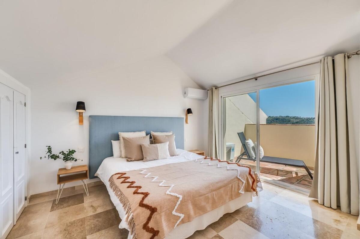 New Spacious Townhouse In